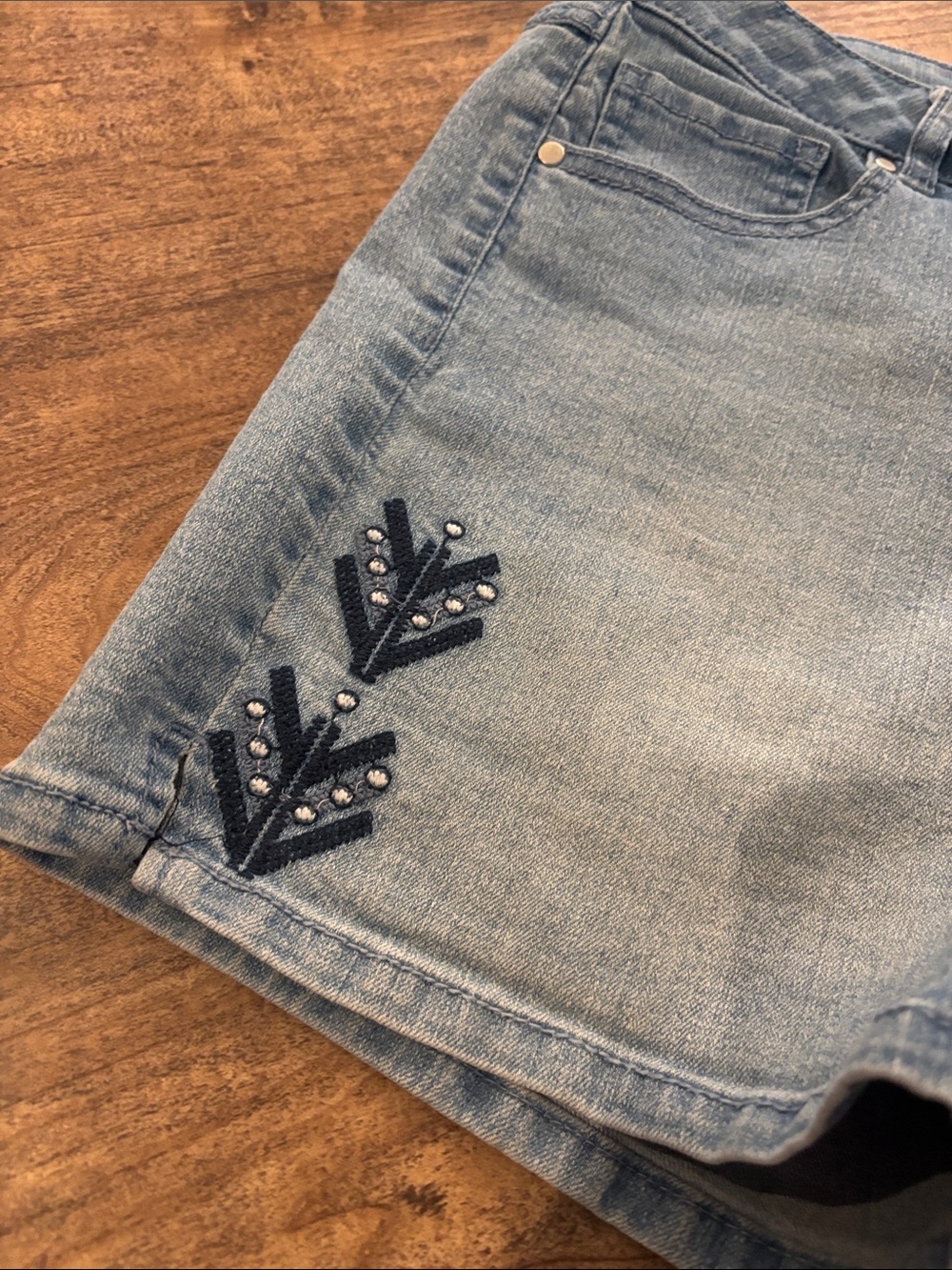 Artisan Light Blue Embroidered Denim Shorts - Picture 2 of 5